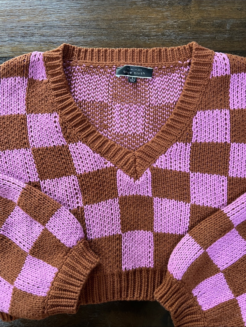Blue Blush Brown and Pink Checker V‑Neck Cropped Sweater